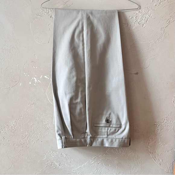 Brooks Brothers Classic Khaki Gray Pants - Picture 8 of 8